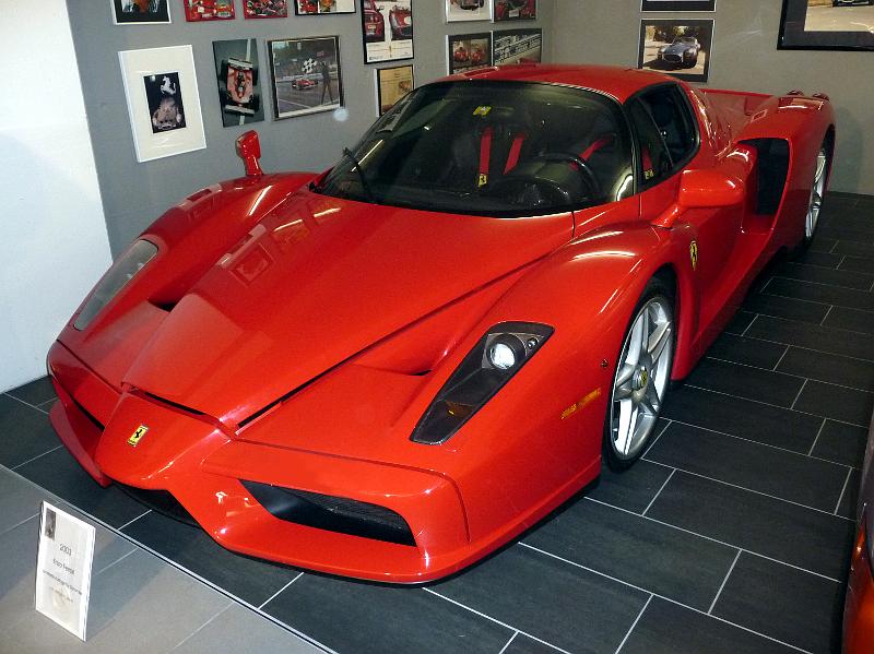 P1070624.JPG - 2003 Enzo Ferrari